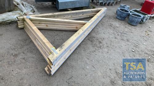 TIMBER ROOF TRUSSES X 6