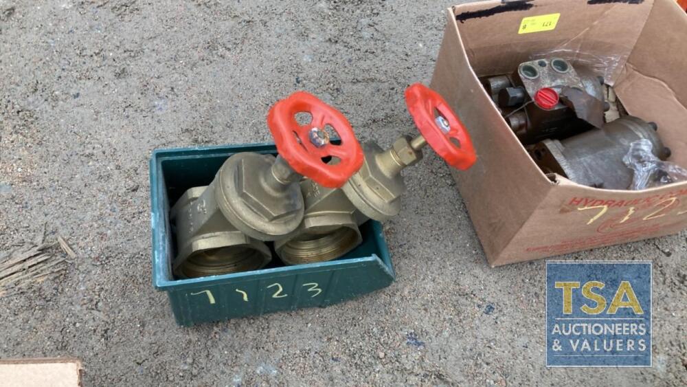 BOX 3 GATE VALVES