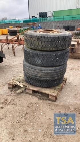 4 X LORRY TYRES 315/70 R22.5