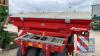 2016 KVERNELAND ACCORD DF1 FRONT HOPPER 1700L - HYD DRIVEN FAN - 2