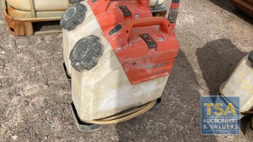 HUSQVARNA WT15 BATTERY OPPERATED STHIL SAW WATER BOTTLES