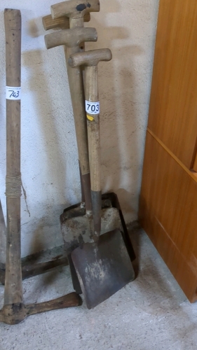 3 SHOVELS & 2 PICKS