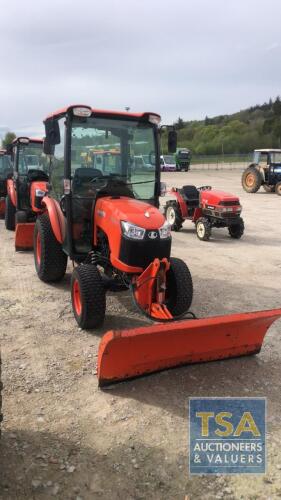 Kubota B2650 332 Hours - 1261cc 2 Door Tractor