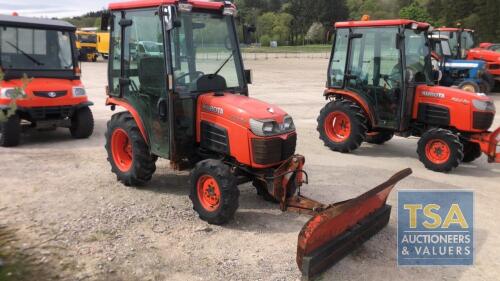 Kubota B2530 1274 hours - 1123cc 2 Door Tractor