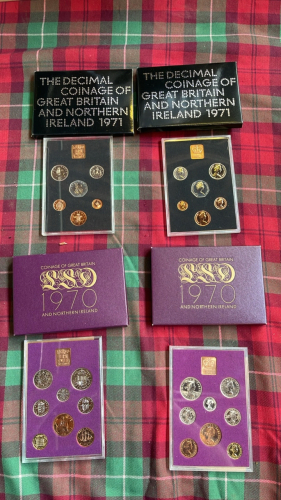 BOX 1970 & 1971 DECIMAL COINS