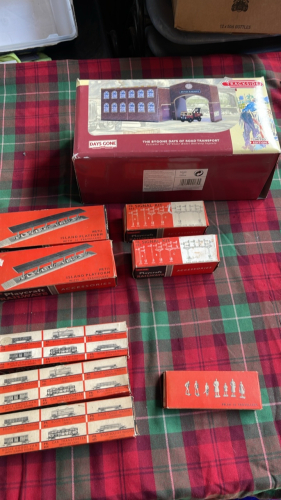 2 BOXES PLAYCRAFT RAILWAY ACCESS & TRACKSIDE