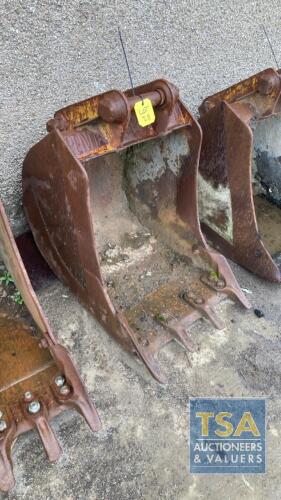 560mm Digger Bucket - Pins 50mm