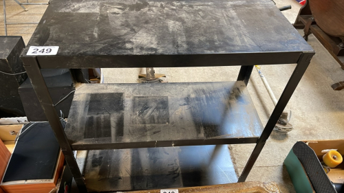 SMALL SET METAL SHELVES