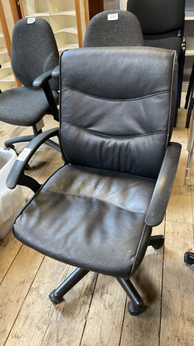 OFFICE CHAIR