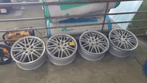 4no Alloy Wheels 7.5J x 17" PCD 114.3 x 5