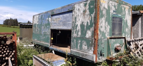 STORAGE CONTAINER