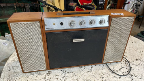 FERGUSON RECORD PLAYER & SPEAKERS