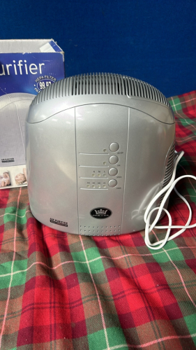 AIR PURIFIER & BRAUN JUICER