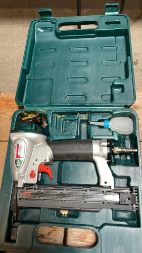 CASED EZ-FASTEN NAILER