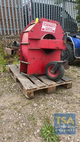 TRACTOR MOUNTED LEAF BLOWER