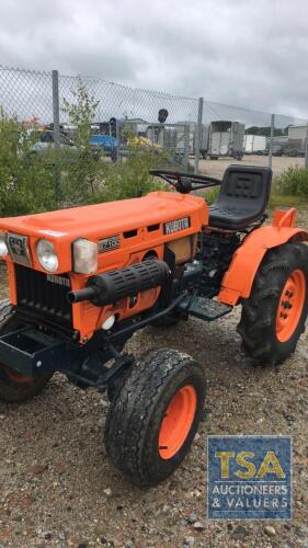 Kubota B7100D, ,