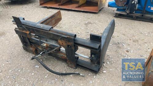 JCB BLOCK/ BALE LIFTER