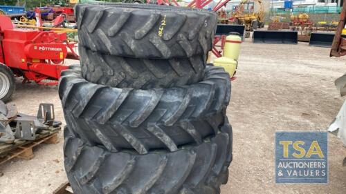 SET OF TRACTOR TYRES