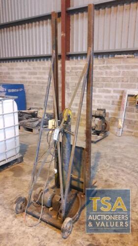 Electro/Hydraulic Sack Hoist