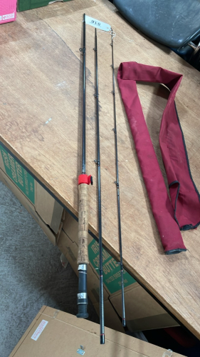 SHAKESPEARE SIGMA FISHING ROD