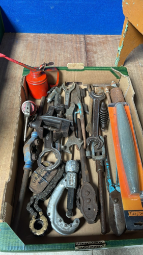 BOX GARAGE TOOLS