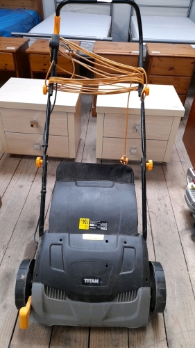 TITAN SCARIFIER LAWN RAKER