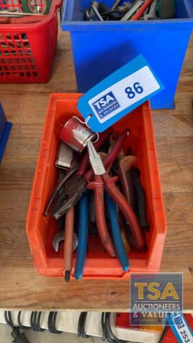 Box c/w Quantity Various Pliers