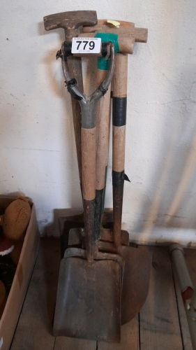 GARDEN TOOLS