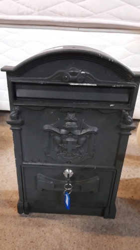 POST BOX - KEY