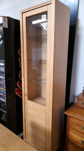 DISPLAY CASE