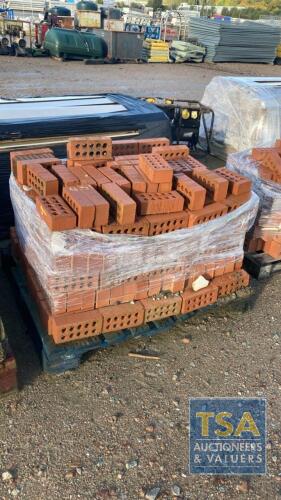 2 LOTS ENGINEERING BRICKS