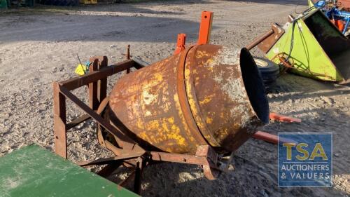 TEAGLE CEMENT MIXER WITH PTO