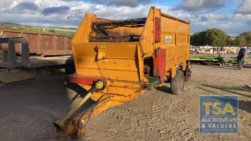 RICHARD WESTERN F10 FORAGE BOX FRONT SIDE DELIVERY WITH PTO