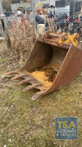 DIGGER BUCKET