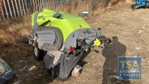 GREEN MACHINE PEDESTRIAN SWEEPER