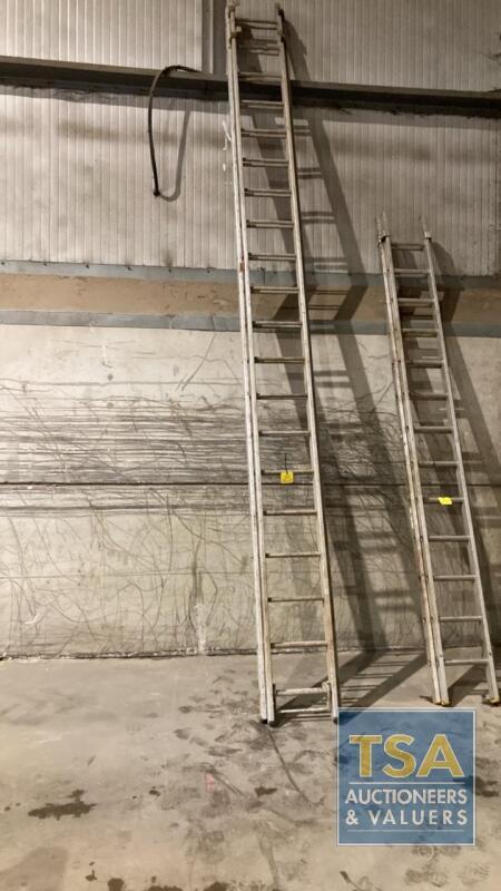 Aluminium 2 Stage Extension Ladder - 40 Tread