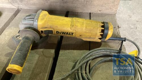 Dewalt 11000RPM Angle Grinder - 240V