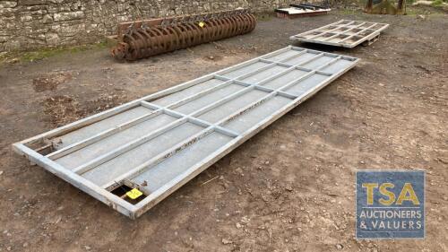 Sheeted Gate - 4.7m x 1.23m