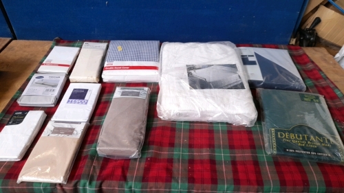 2 BOXES BED LINEN