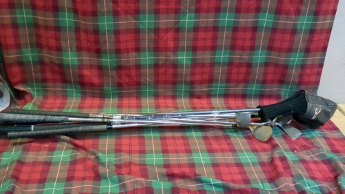 BUNDLE GOLF CLUBS