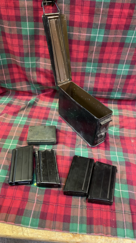 AMMO BOX & BULLET MAGAAZINES