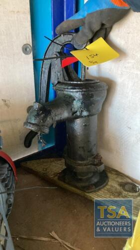 CAST IRON ORNAMENTAL WELL PUMP