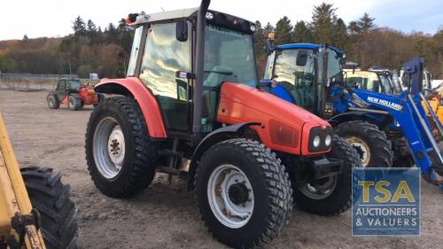 Massey Ferguson 5425 Dyna-4 - 0cc - 2070 Hours 2 Door Tractor