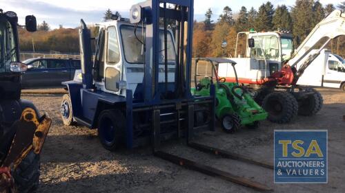 CAT V180B, Fork Positioners, Full Cabin, Long Forks, Plus VAT,