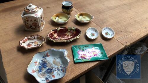 BOX SMALL DISHES MASONS WARE ETC